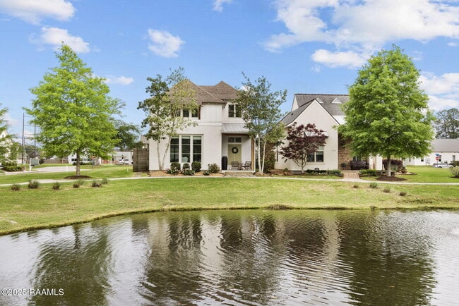 Primary Photo - 112 Avoyelles Dr
