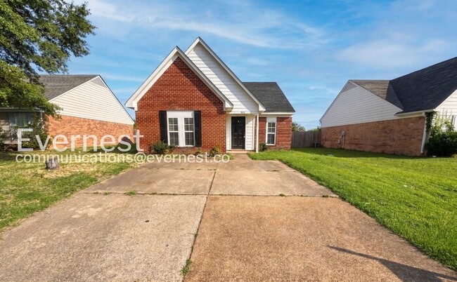 Building Photo - 5669 Kaitlyn Dr W