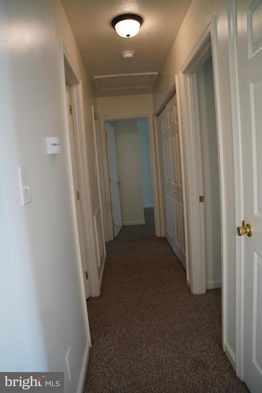 Building Photo - 122 Sinker Dr