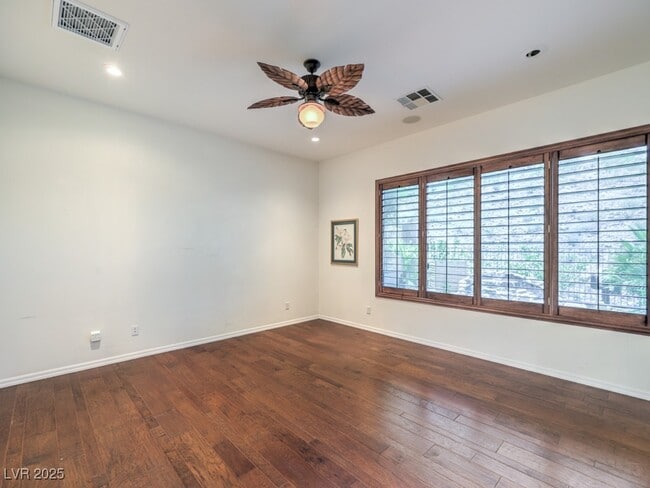 Building Photo - 25 Gladewater Dr