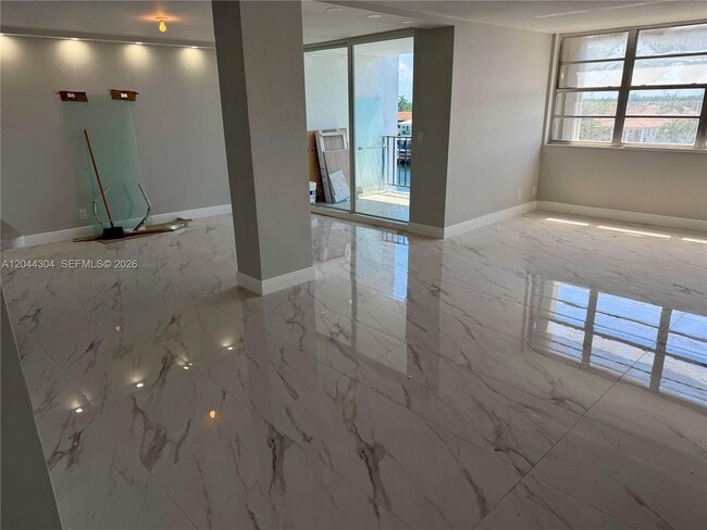 Building Photo - 1400 S Ocean Dr