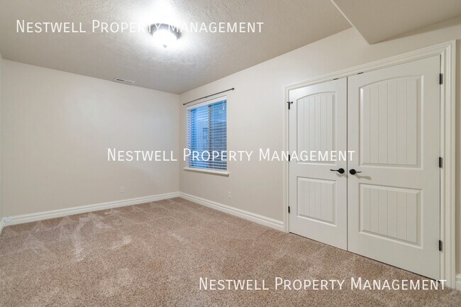 Building Photo - 10252 Eden Crest Rd