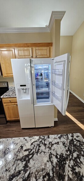 Building Photo - 5113 Minuteman Ln