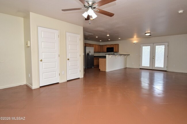 Building Photo - 203 S Cherry Ave