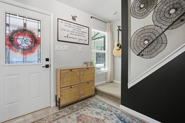 Building Photo - 1004 E Red Cedar Cir