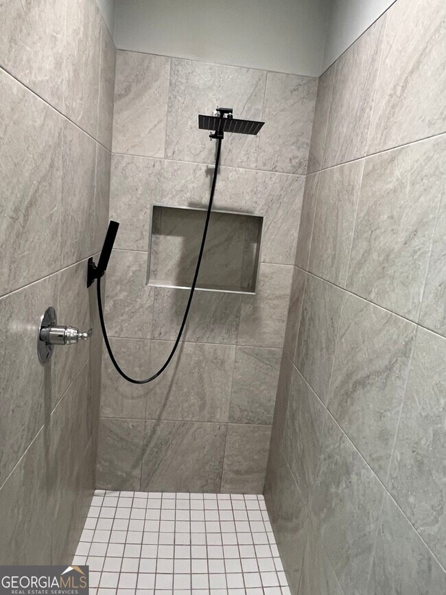 Building Photo - 102 Richard Lee Dr