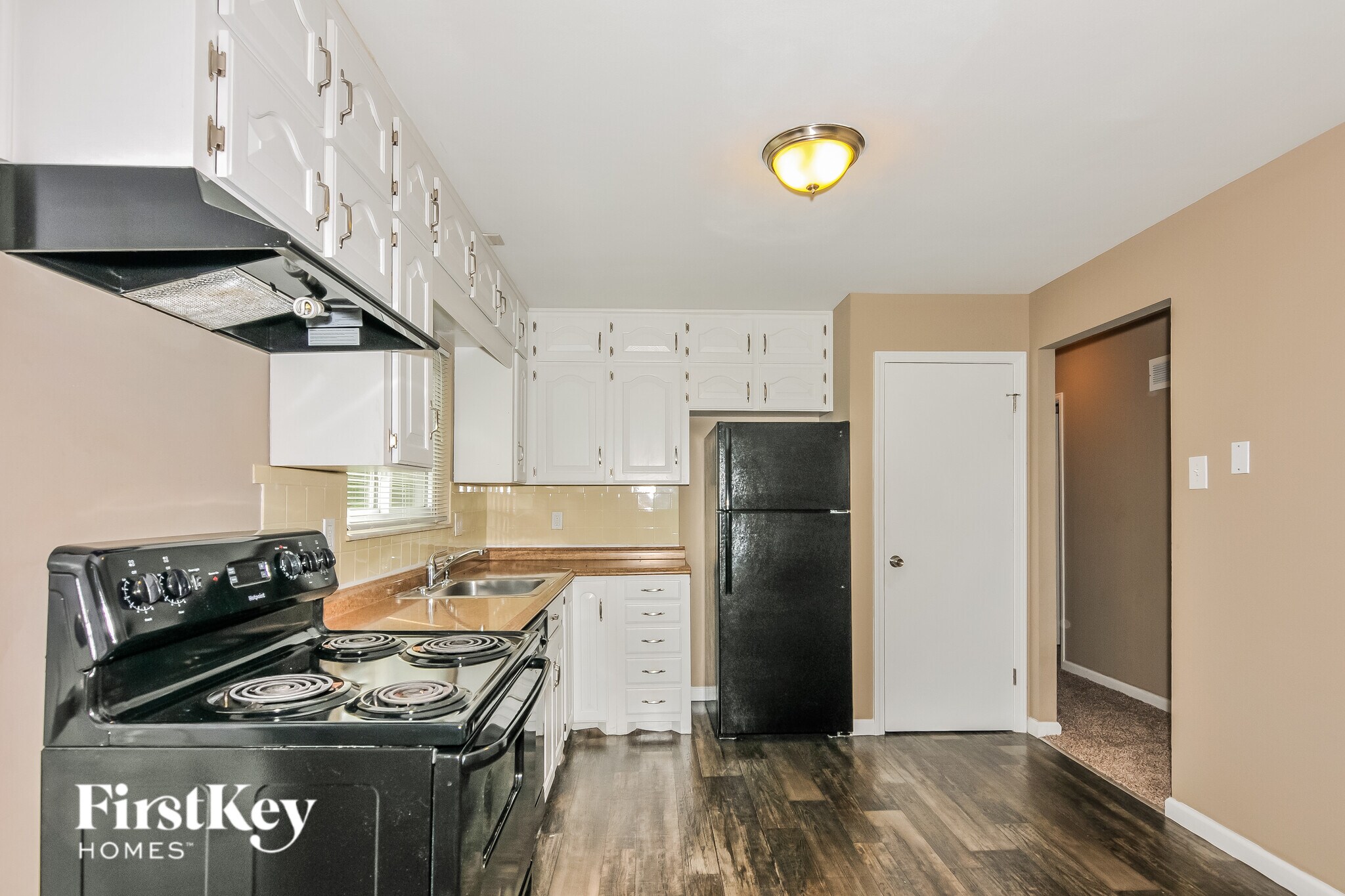 Building Photo - 5708 Madlar Ln