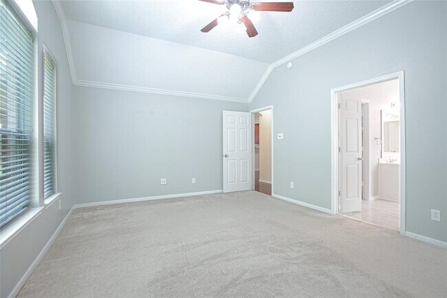 Building Photo - 13335 White Ibis Dr