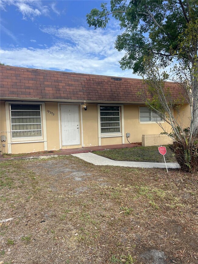 Primary Photo - 19373 NW 28th Ct