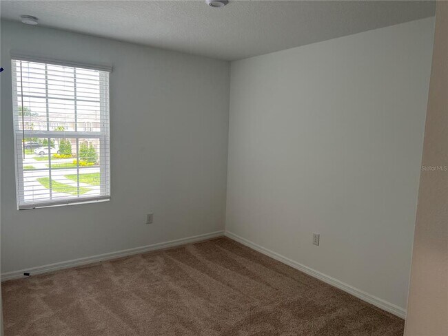 Building Photo - 6413 Fairmont Ln