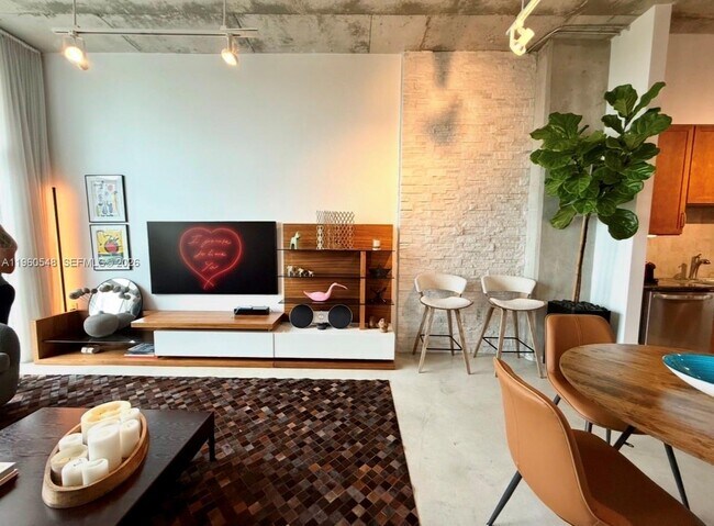 Building Photo - 2001 S Biscayne Blvd