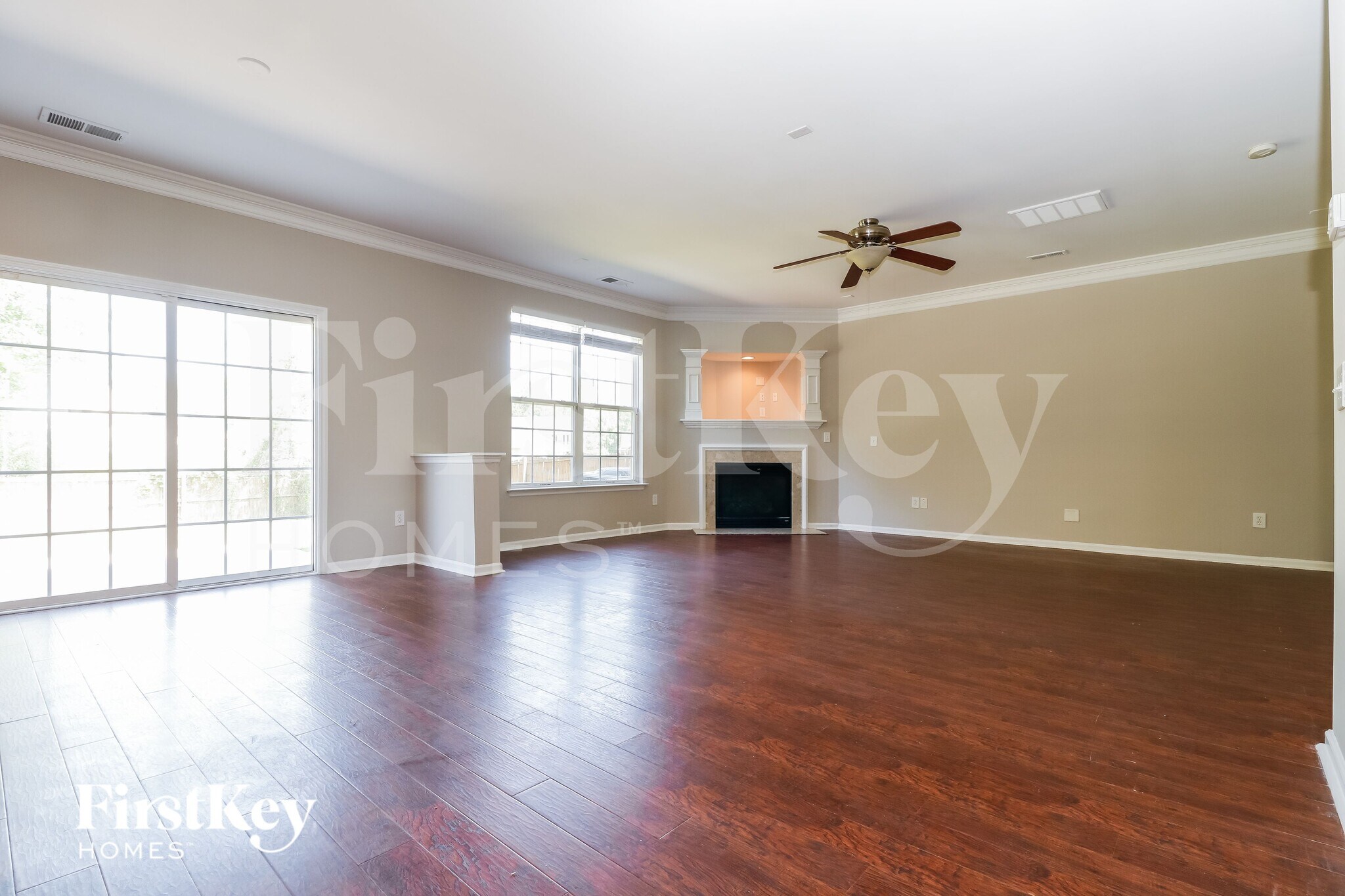 Building Photo - 619 English Oak Cir