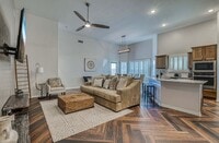 Building Photo - Eastside area for Short or Long Term Rental(Completely Furnished) Beautiful 4 bed/2 baths