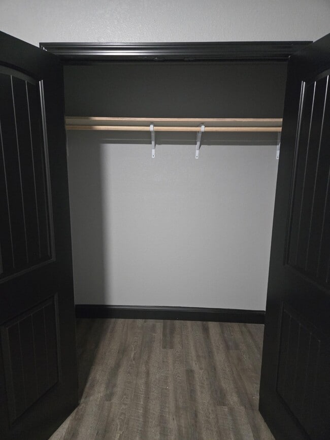 Building Photo - 2886 Broadway St