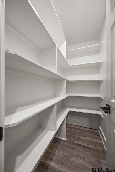 Building Photo - 437 Tara Lane