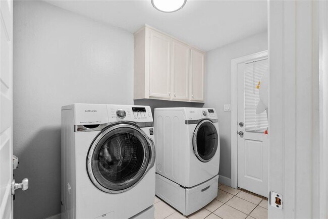 Building Photo - 5322 Rutherglenn Dr
