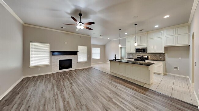 Building Photo - 4201 SE 38th St