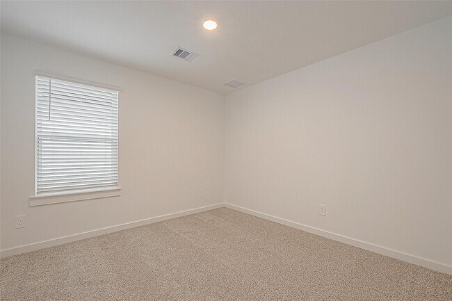 Building Photo - 3018 Skyline Mesa Dr