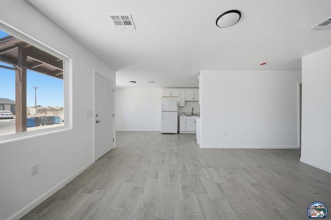 Building Photo - 1077 Wozencraft St
