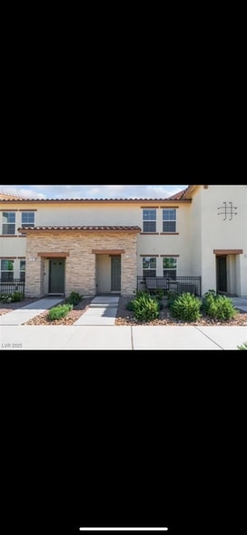Primary Photo - 1145 Meadow Sparrow Pl