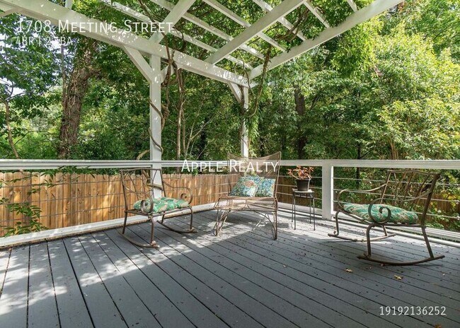 Building Photo - 1708 Meeting St