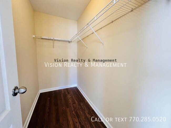 Building Photo - 4841 Ventnore Pl