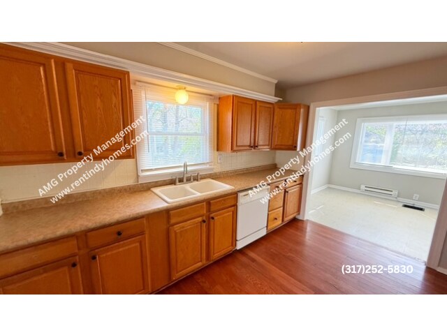 Building Photo - EAST//CENTER TOWNSHIP, Great renovated home!!