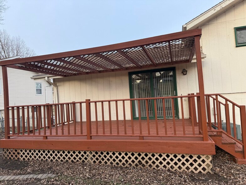 Building Photo - 12423 Yates St