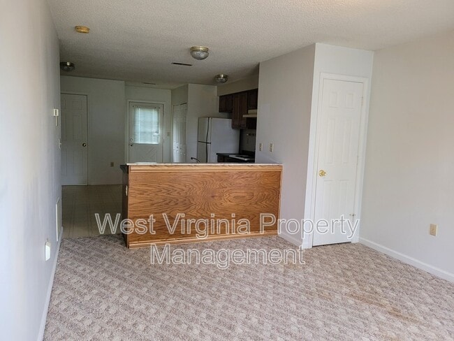 Building Photo - 3751 Summerlee Rd