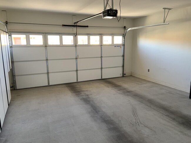 Building Photo - 22407 W Morning Glory St