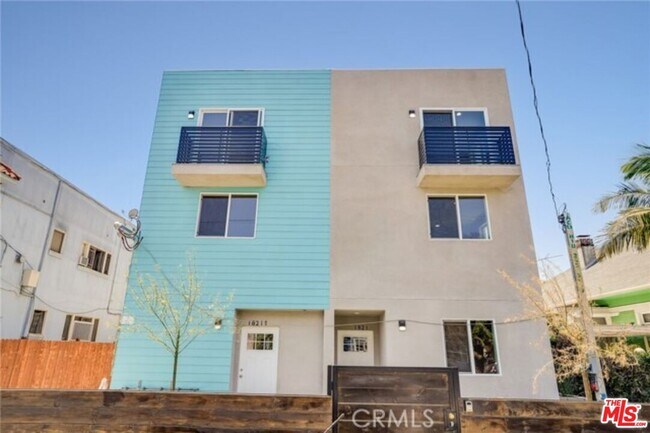 Building Photo - 1821 S New England St