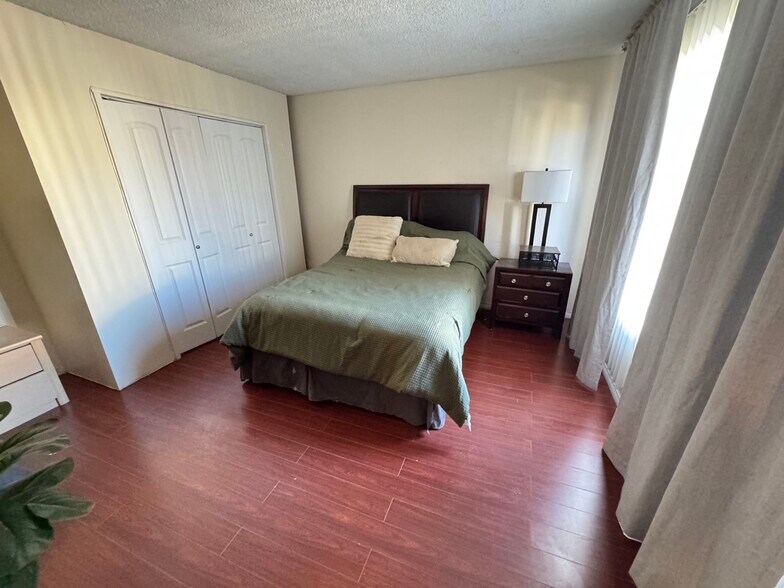 Building Photo - 1820 Speyer Ln