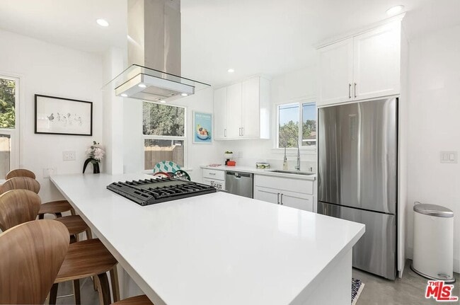 Building Photo - 4234 Verdugo Rd