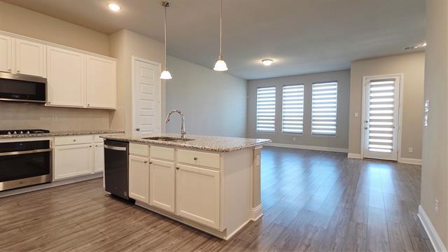 Building Photo - 1922 Renwick Dr