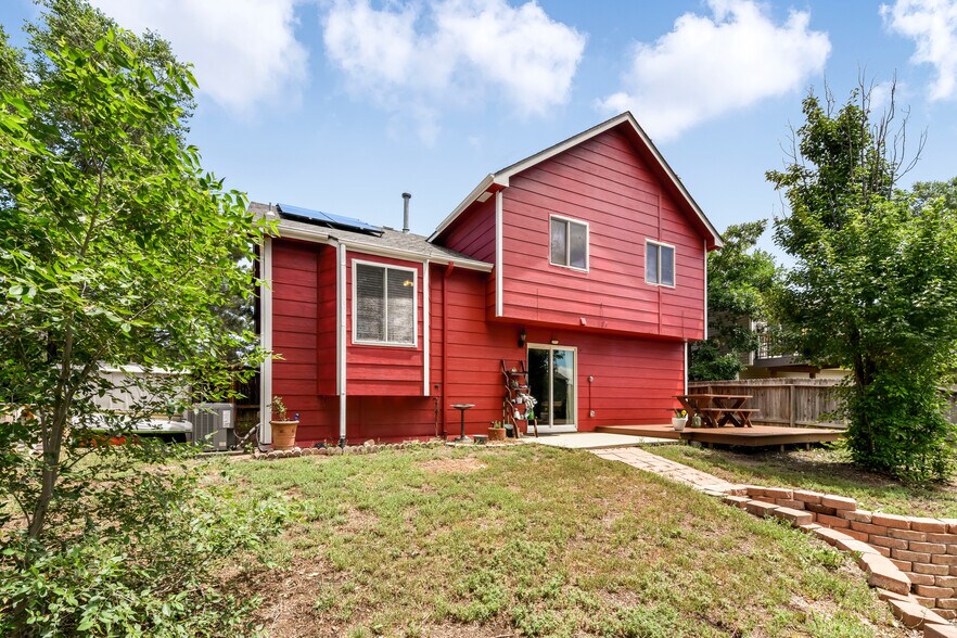 Building Photo - 1024 Bromefield Dr