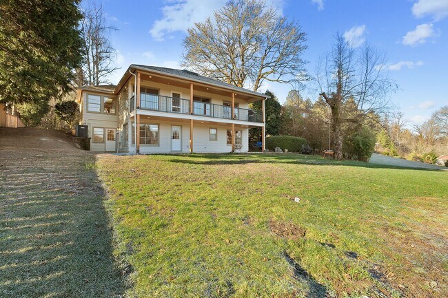 Building Photo - Lake Oswego Four Bedroom Home with View of...