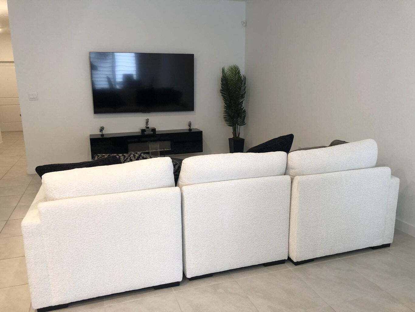 Building Photo - 939 NW 3rd Ter