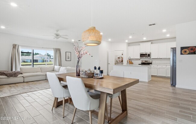 Building Photo - 9846 Lemon Balm Wy