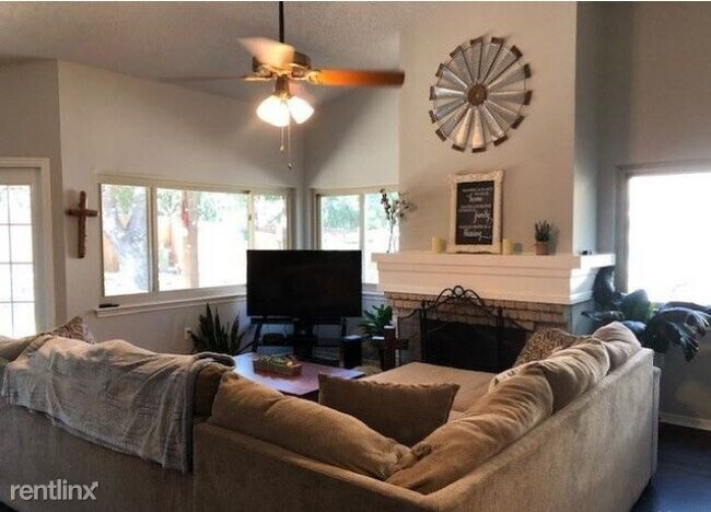 Primary Photo - 3 br, 2 bath House - 6127 Fox Creek St