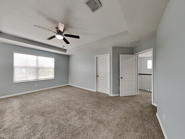 Building Photo - 5955 Paxton Ct