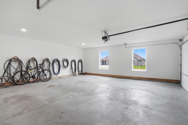 Building Photo - 2305 N Traveller Dr