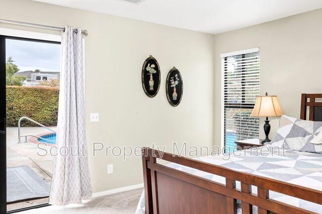 Building Photo - 1028 Capra Way