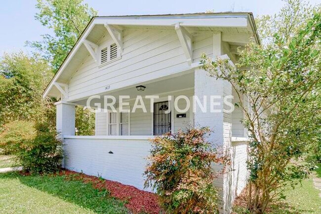Building Photo - 1409 Alabama Ave SW