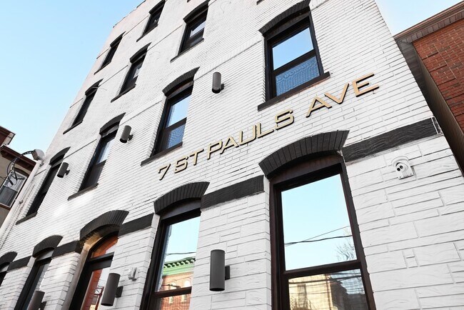Building Photo - 7 St Pauls Ave