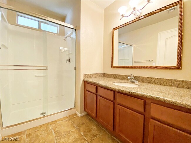 Building Photo - 7200 W Pirates Cove Rd