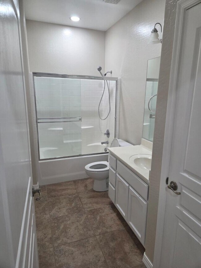 Building Photo - 328 La Paz St