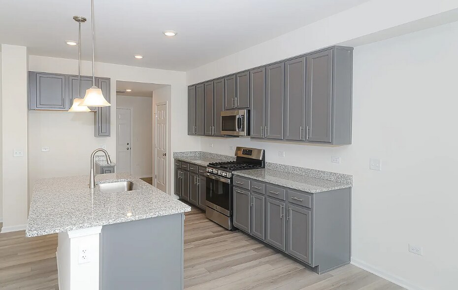 Building Photo - 12662 S Talbot Cir