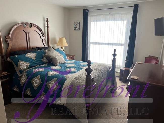 Building Photo - 4440 S Poplar St