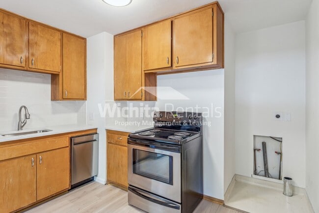 Building Photo - Coming soon!