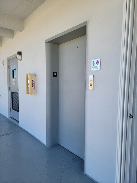 Building Photo - 2005 Sans Souci Blvd